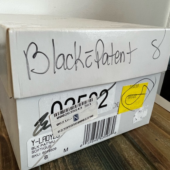 Enzo Angiolini Black Patent Mule Softique Flats Size 8M - Picture 7 of 7